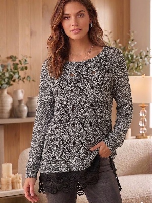 img/products/apparel/tops/xTA247BLKWH_900.jpg