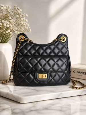 img/products/handbags/xHBB1384-BLK_900.jpeg
