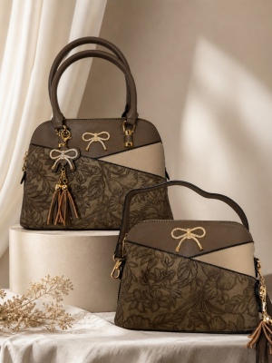 img/products/handbags/xHBJE0886-KHA_900.jpeg